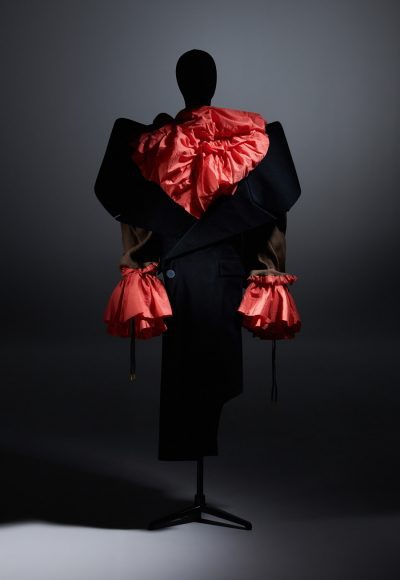 projekty-laureatów-responsible-fashion-awards-w-witrynach-sklepów-reserved-dominik-żyża-zwycięzca-900x1400px-17 Dominik Żyża